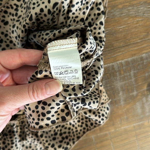 SHEIN Brown Animal Print Short Sleeve Top - Picture 3 of 7